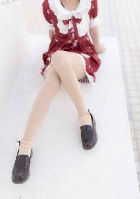夏目奈绪_十万网红美女美酱